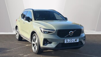 Volvo XC40 2.0 B4P Ultimate Dark 5dr Auto Petrol Estate